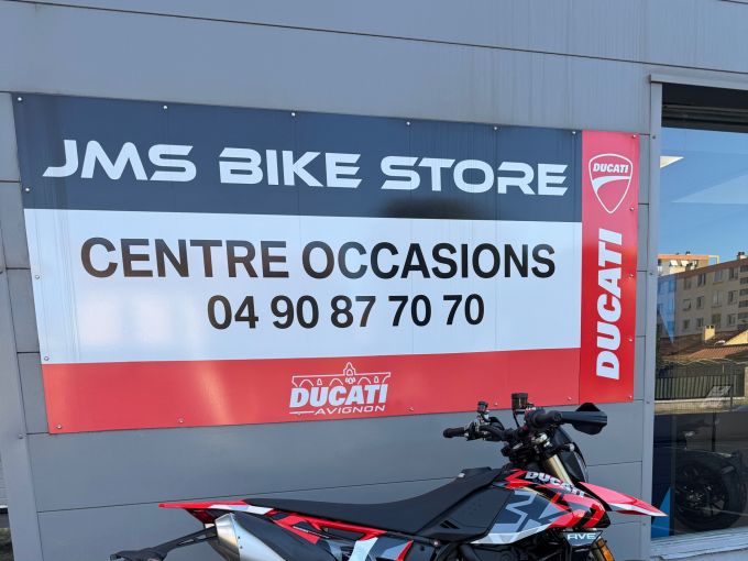 DUCATI HYPERMOTARD 4