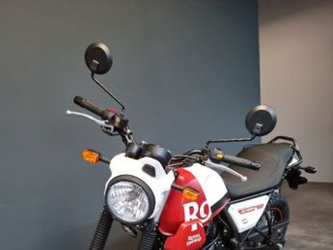 ROYAL ENFIELD SCRAM 411 4