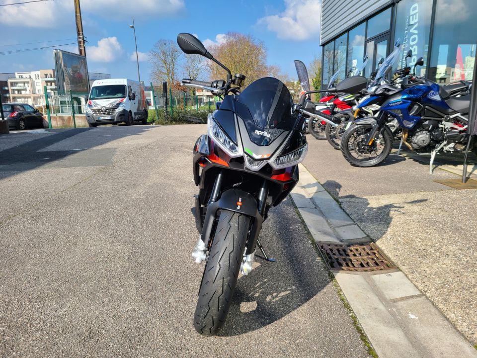 APRILIA TUONO 660 FACTORY 4