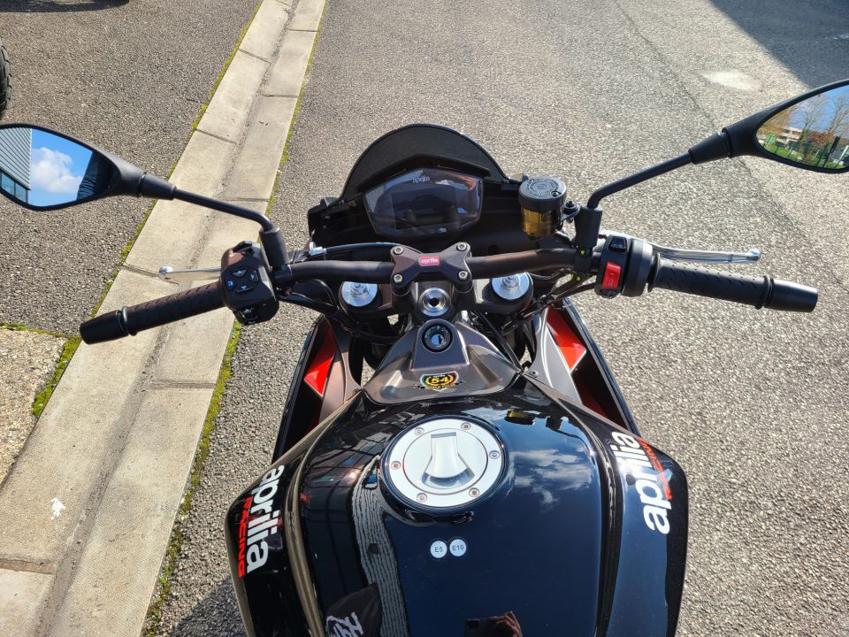 APRILIA TUONO 660 FACTORY 4