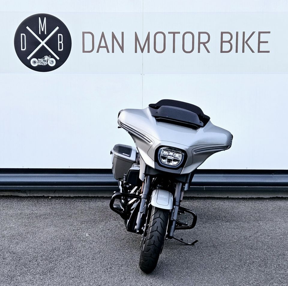 HARLEY-DAVIDSON TOURING STREET GLIDE 1977 CVO  4