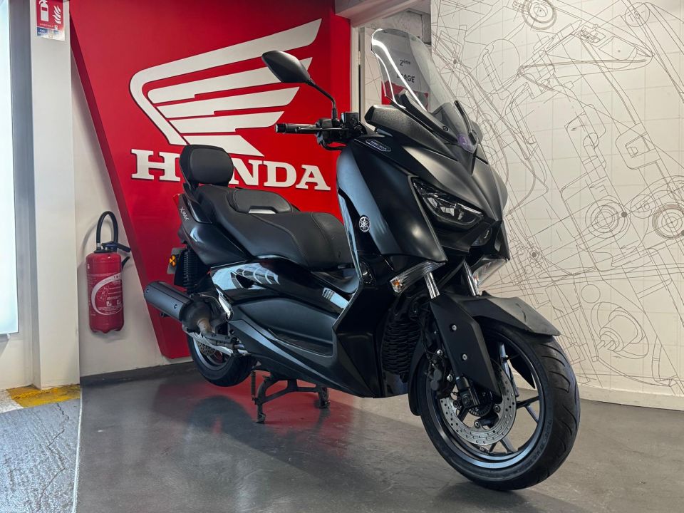 YAMAHA X-MAX 125 IRON MAX 4