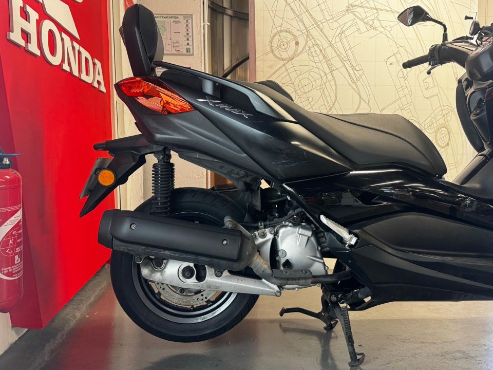 YAMAHA X-MAX 125 IRON MAX 4
