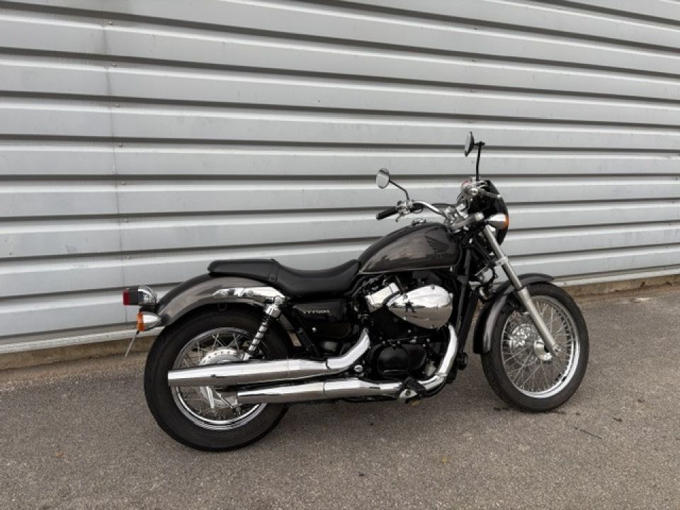 HONDA VT 750 S 4