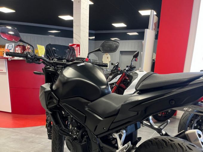 HONDA CB 500 Hornet 4