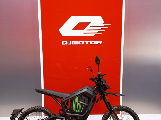 QJ MOTOR Q2 MOONRIDE 4