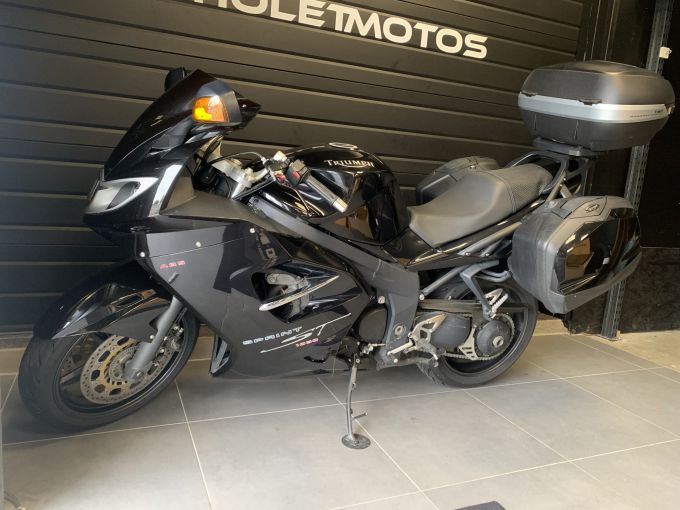 TRIUMPH SPRINT 1050 ST 4
