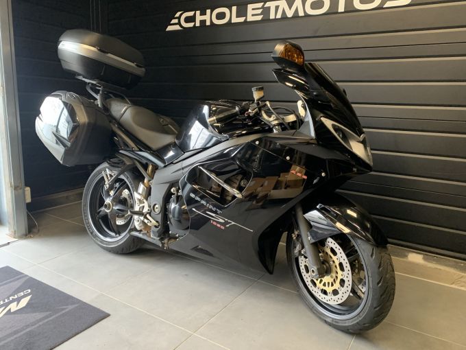 TRIUMPH SPRINT 1050 ST 4