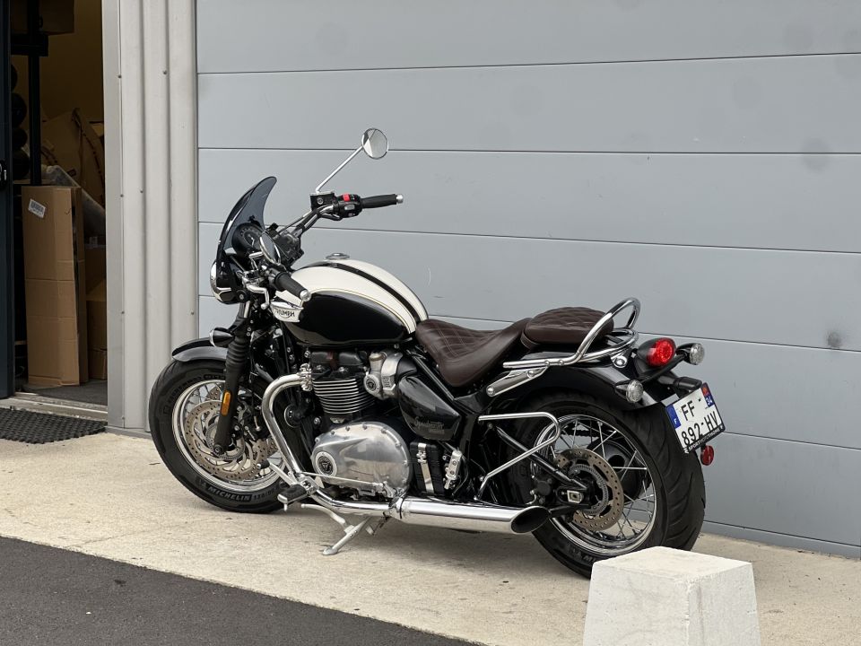 TRIUMPH BONNEVILLE SPEEDMASTER 1200 4