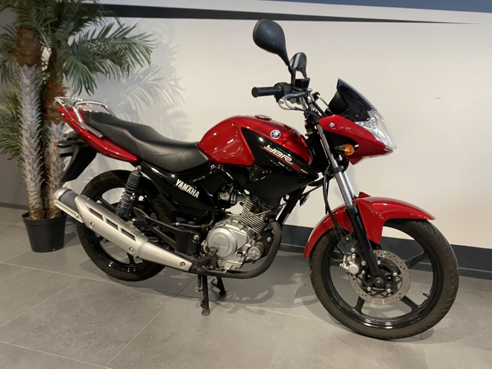 YAMAHA YBR 125 4
