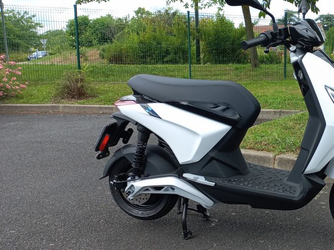 PIAGGIO 1 ACTIVE 4