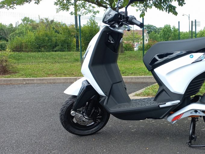PIAGGIO 1 ACTIVE 4