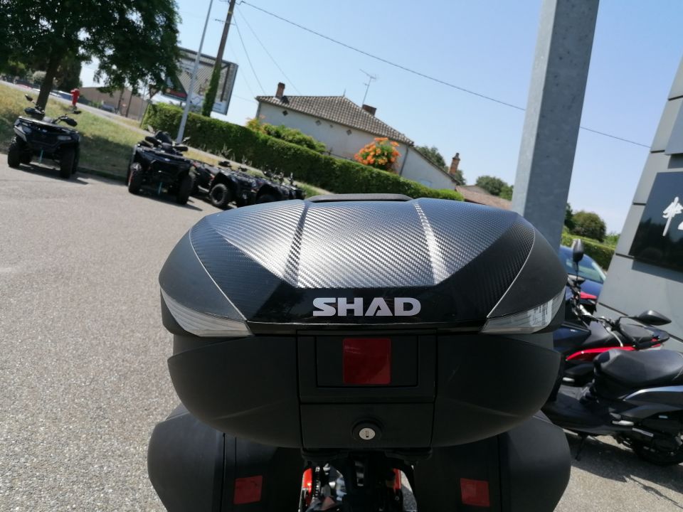 KTM 1290 SUPER DUKE GT 4