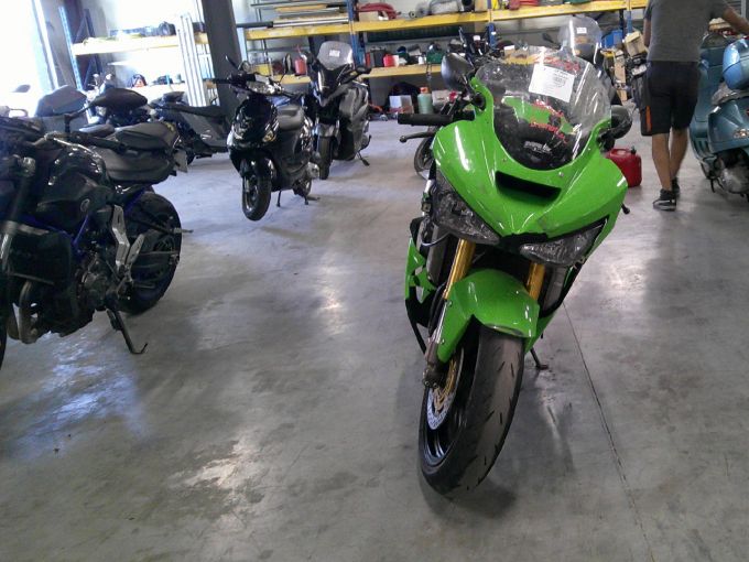 KAWASAKI ZX-6R 4