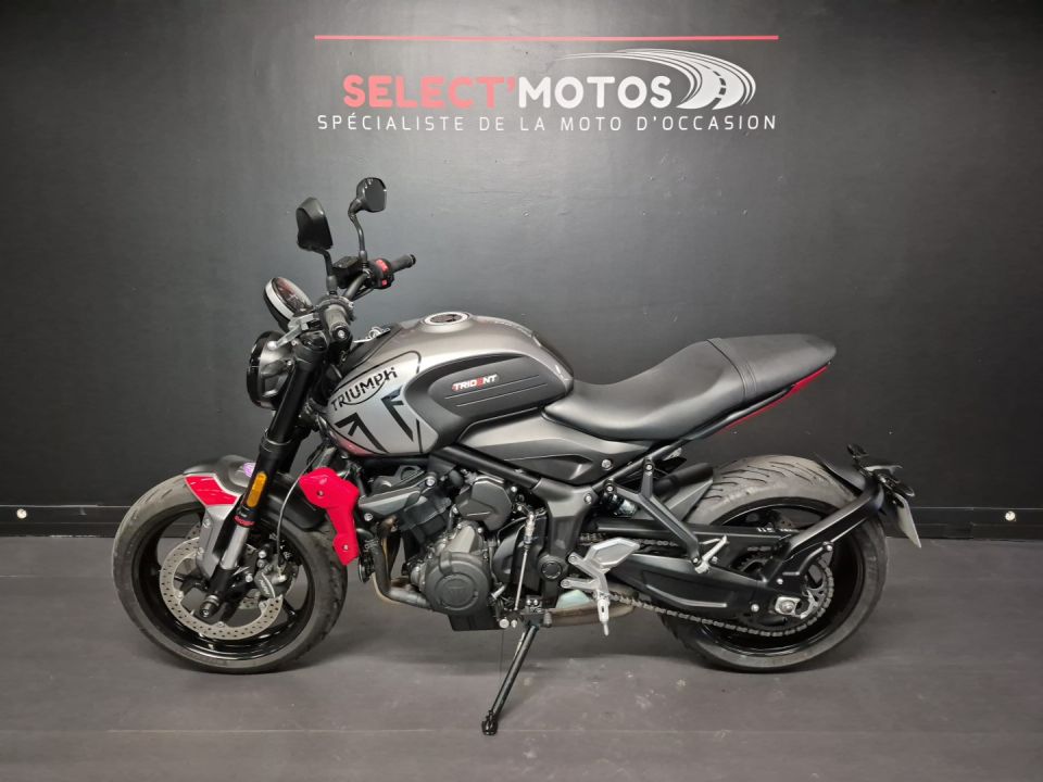 TRIUMPH TRIDENT 660 4