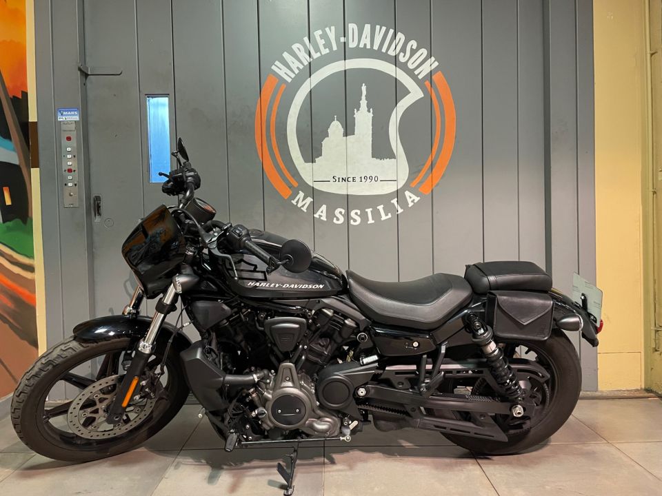 HARLEY-DAVIDSON SPORTSTER NIGHTSTER 975 4
