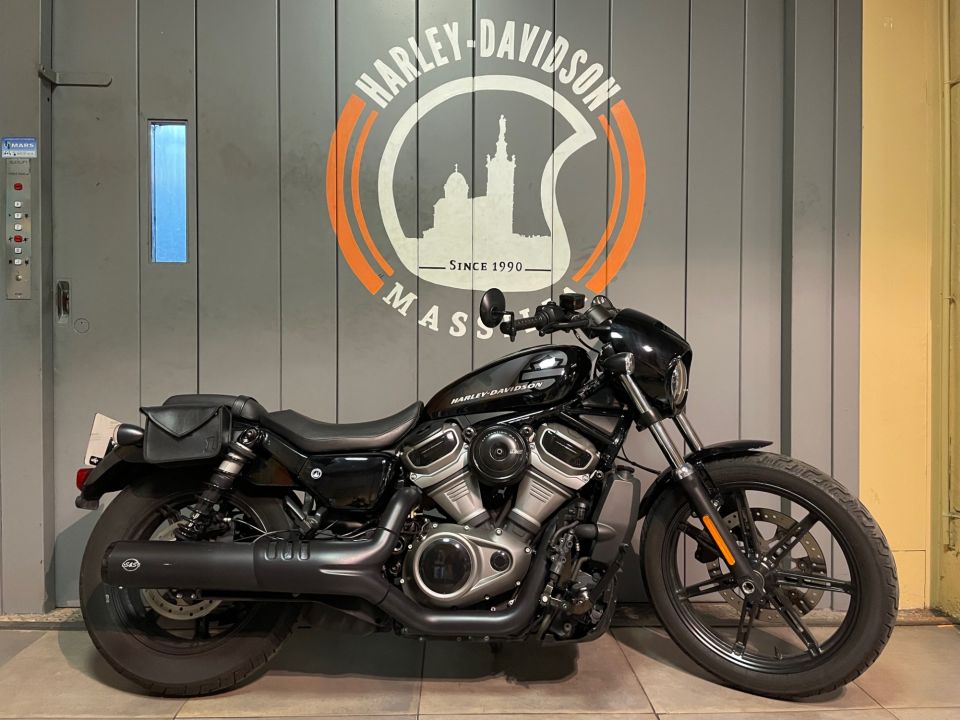 HARLEY-DAVIDSON SPORTSTER NIGHTSTER 975 4