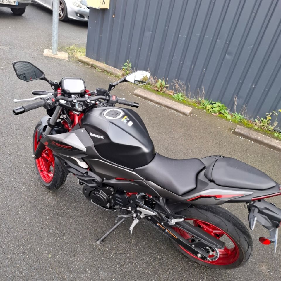KAWASAKI Z 500 SE 4