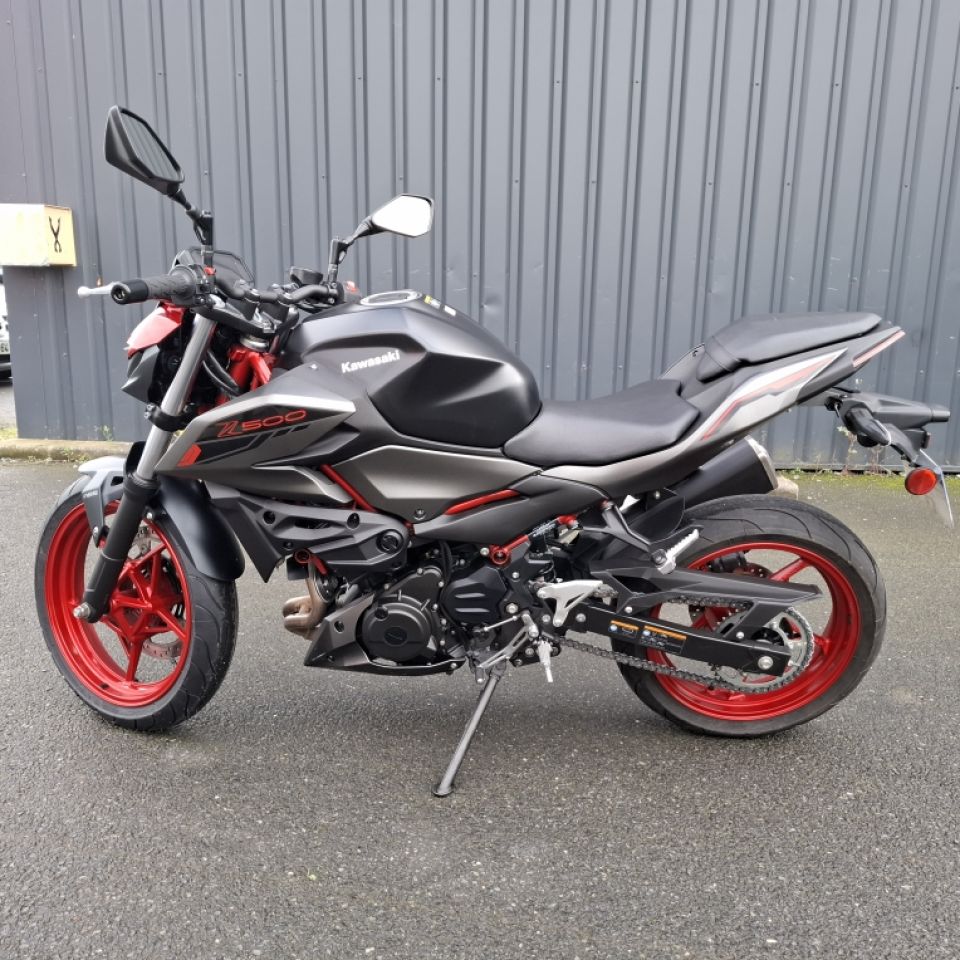 KAWASAKI Z 500 SE 4