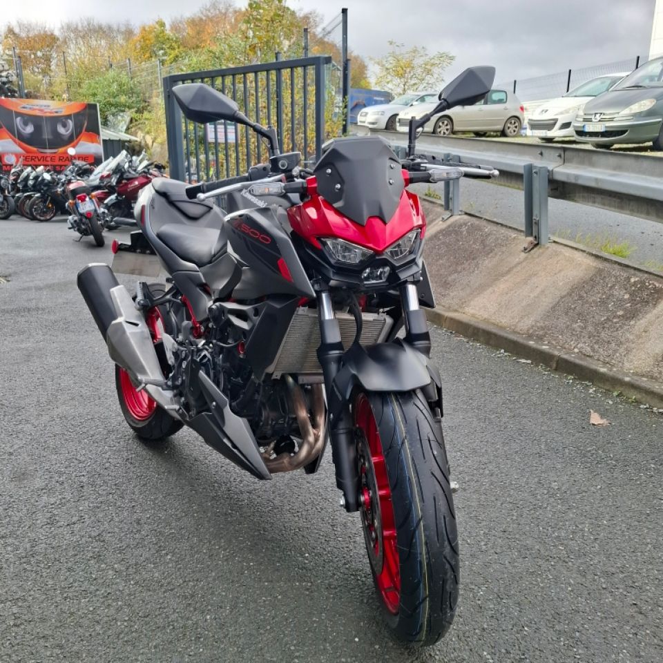 KAWASAKI Z 500 SE 4