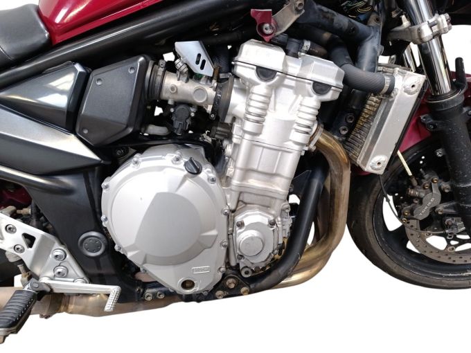 SUZUKI GSF 1250 N BANDIT 4