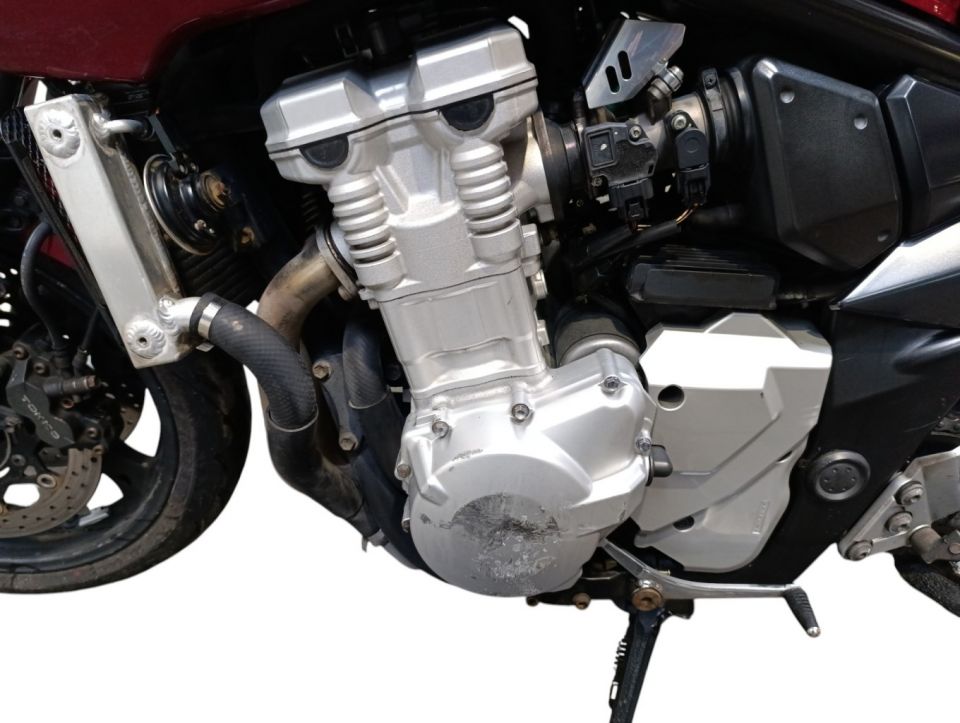 SUZUKI GSF 1250 N BANDIT 4