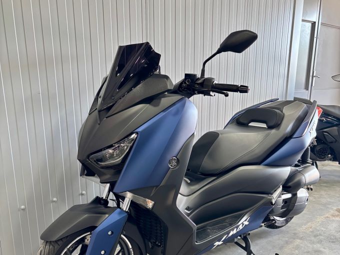 YAMAHA XMAX 125 4