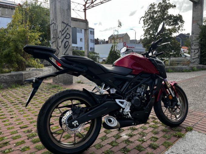 HONDA CB 125 R 4