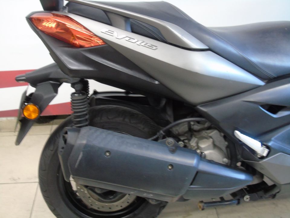 MBK EVOLIS 300 ABS (Xmax 300) 4