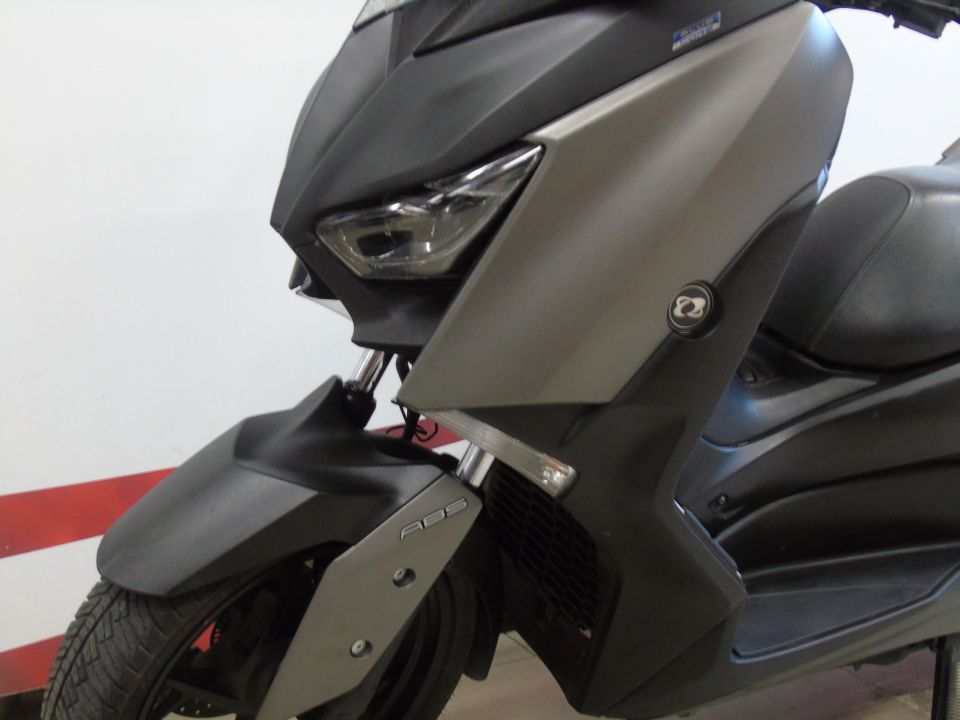 MBK EVOLIS 300 ABS (Xmax 300) 4