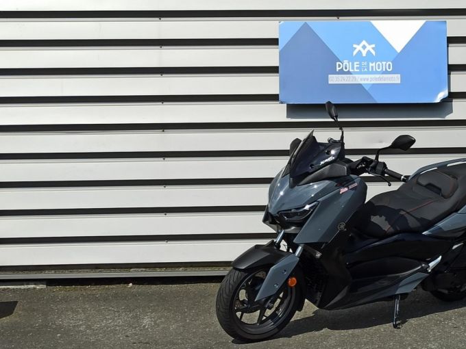 YAMAHA XMAX 125 TECH MAX 4