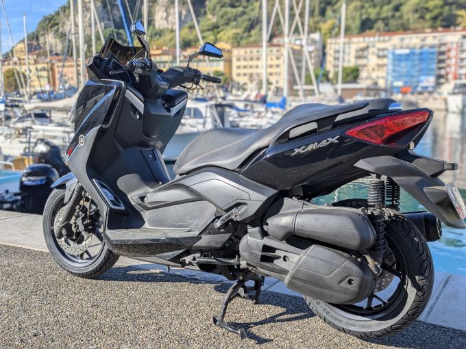YAMAHA X-MAX 125 4