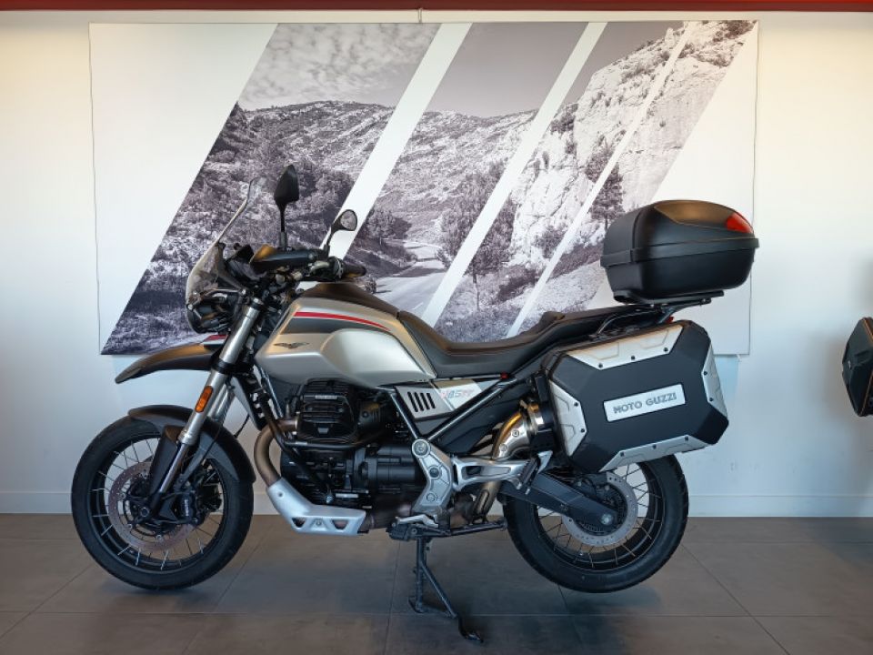 MOTO GUZZI V85 TT 4