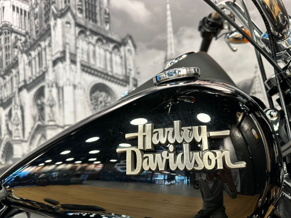 HARLEY-DAVIDSON DYNA STREET BOB 1690 4