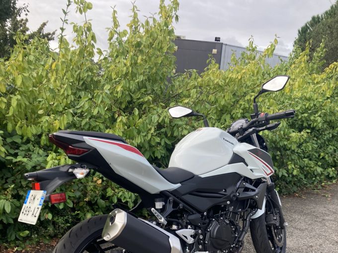 KAWASAKI Z400 4