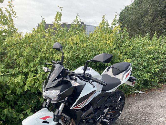 KAWASAKI Z400 4