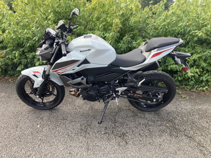 KAWASAKI Z400 4