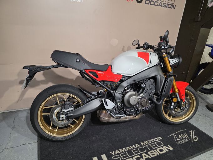 YAMAHA XSR 900 4