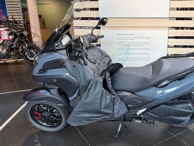 YAMAHA TRICITY 300 4
