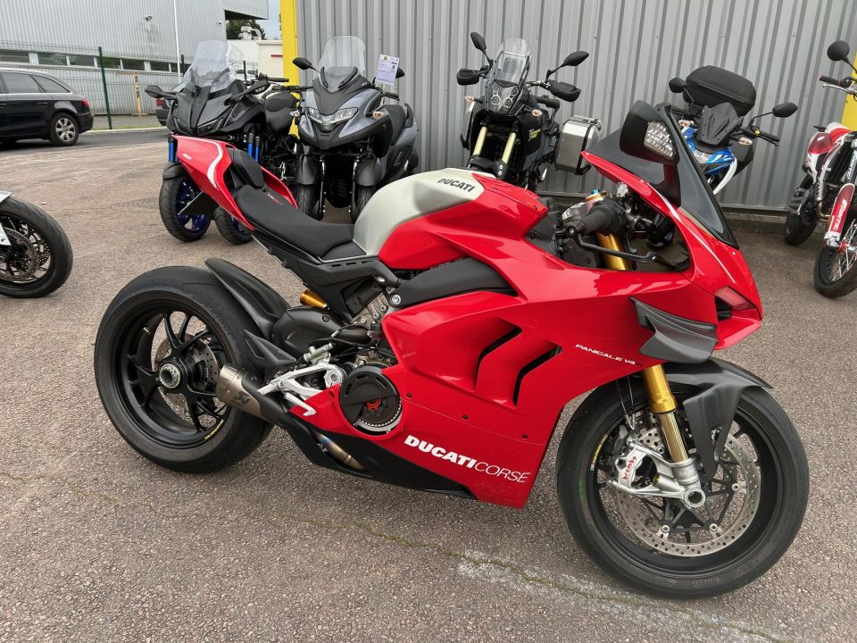 DUCATI PANIGALE 1103 V4 4