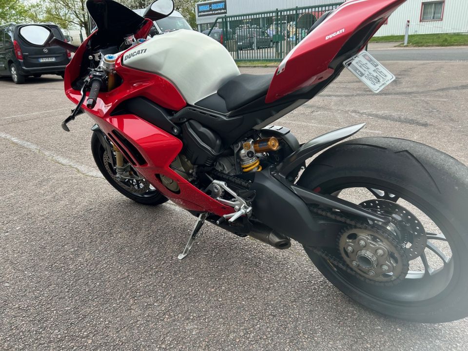 DUCATI PANIGALE 1103 V4 4