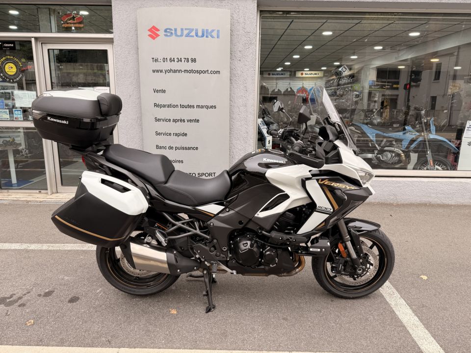 KAWASAKI VERSYS 1100 SE 4