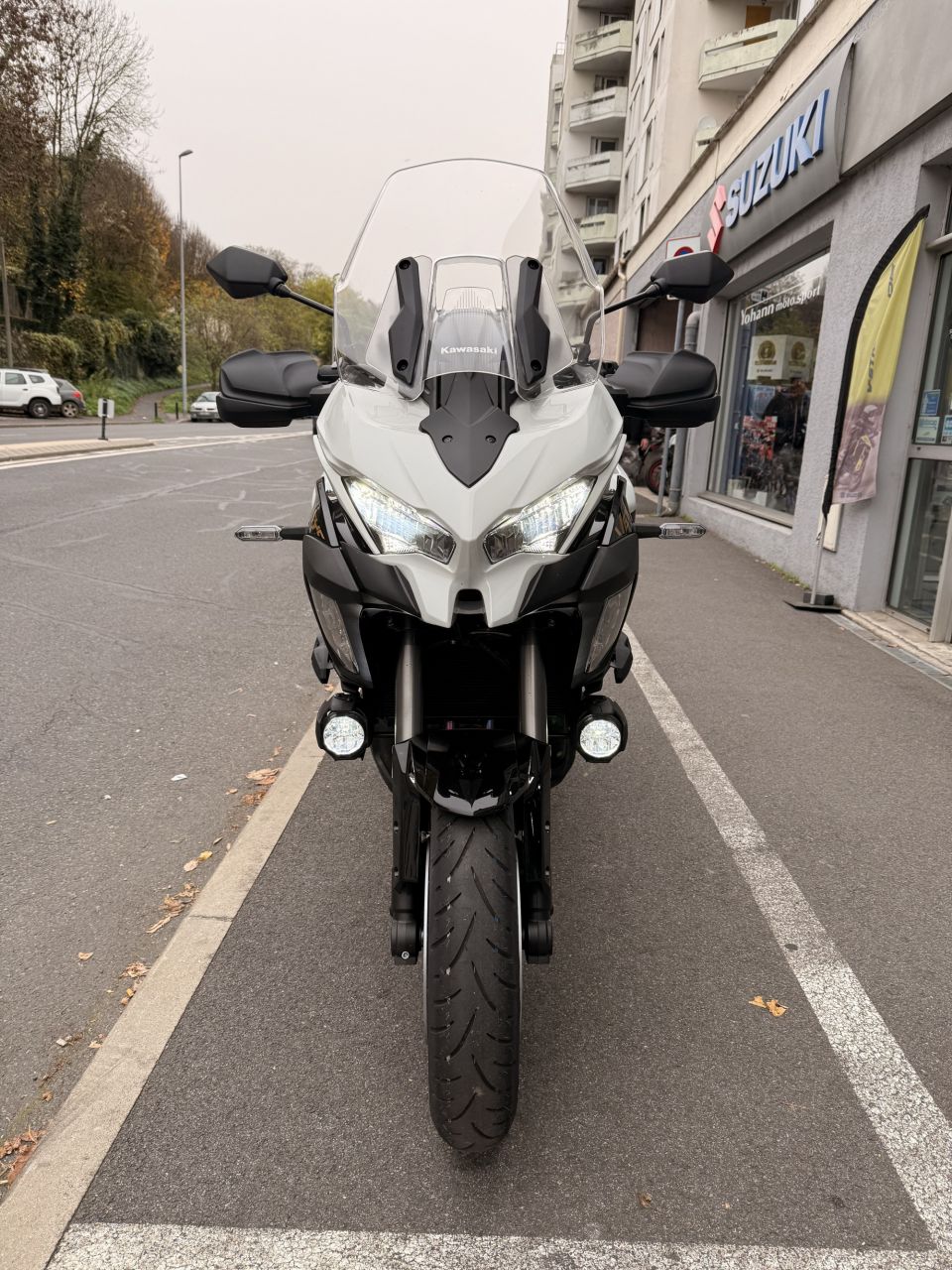 KAWASAKI VERSYS 1100 SE 4