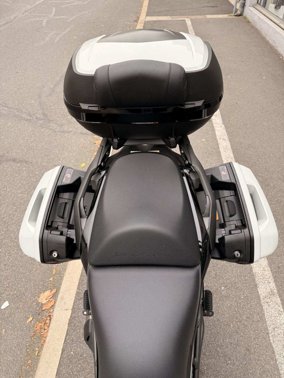 KAWASAKI VERSYS 1100 SE 4