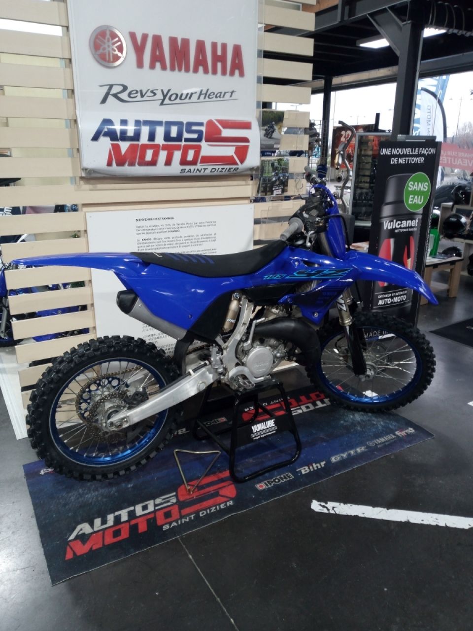 YAMAHA 125 YZ 2024 4
