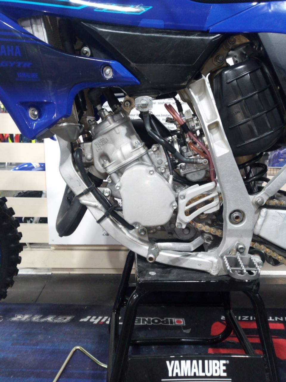 YAMAHA 125 YZ 2024 4