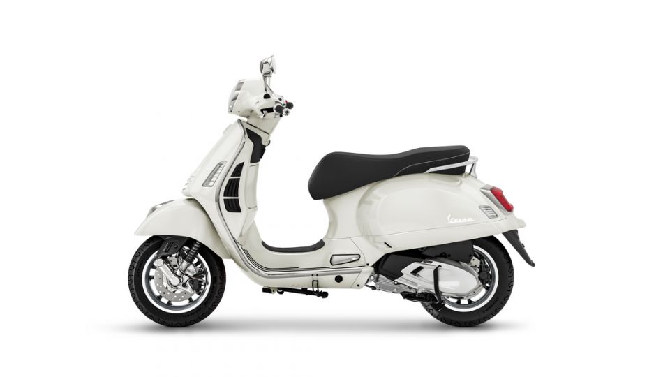 VESPA GTS SUPER SPORT 4