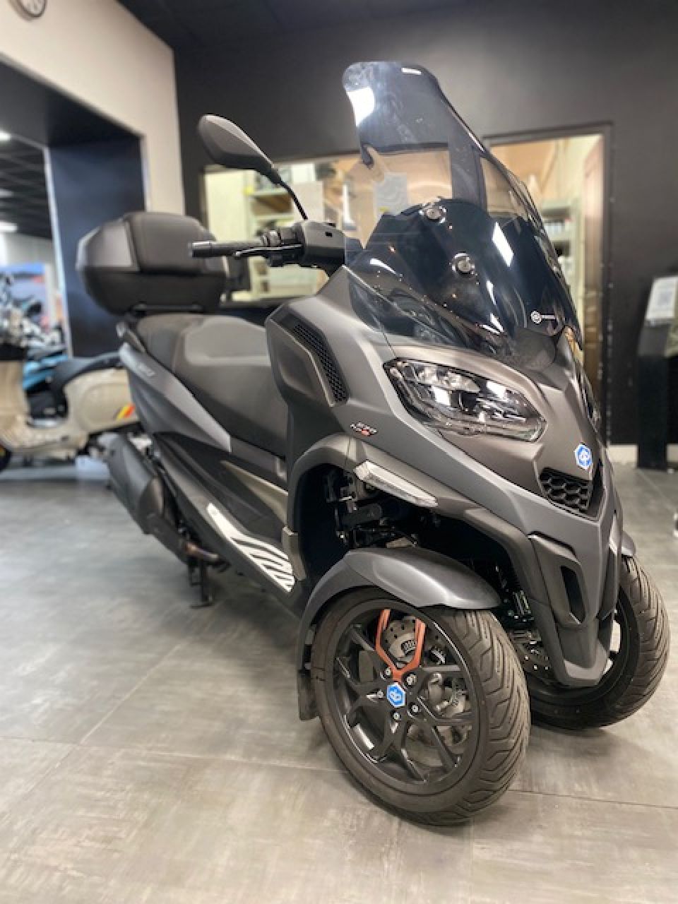PIAGGIO MP3 530 HPE EXCLUSIVE 4