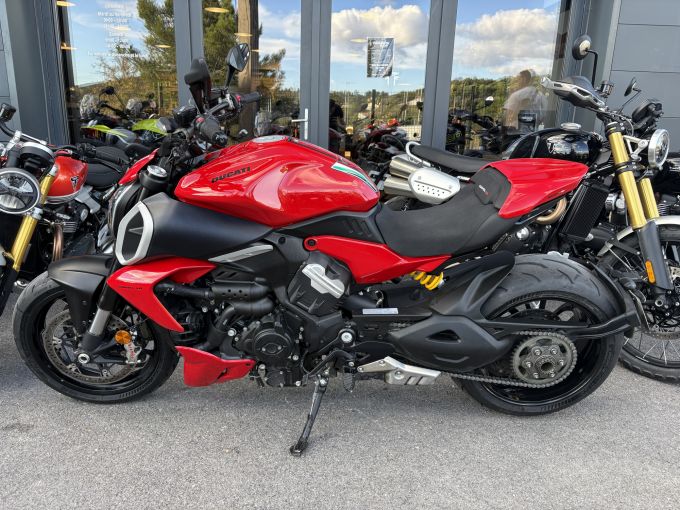 DUCATI DIAVEL V4 4