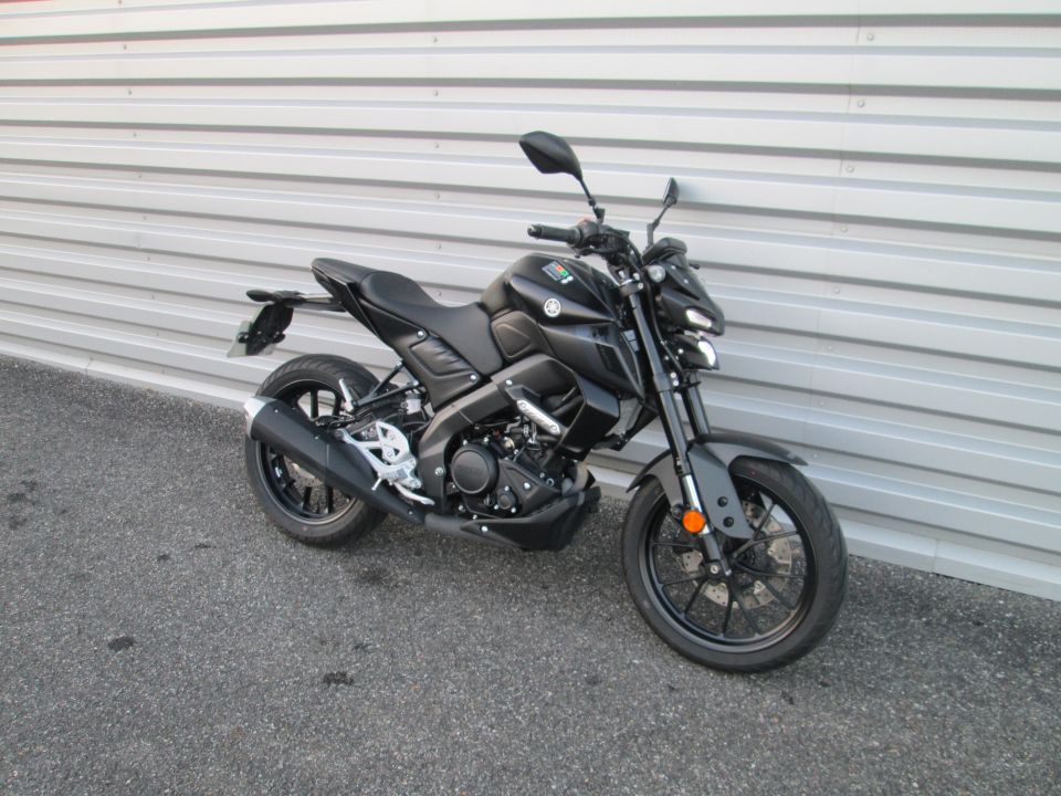 YAMAHA MT-125 ABS 4